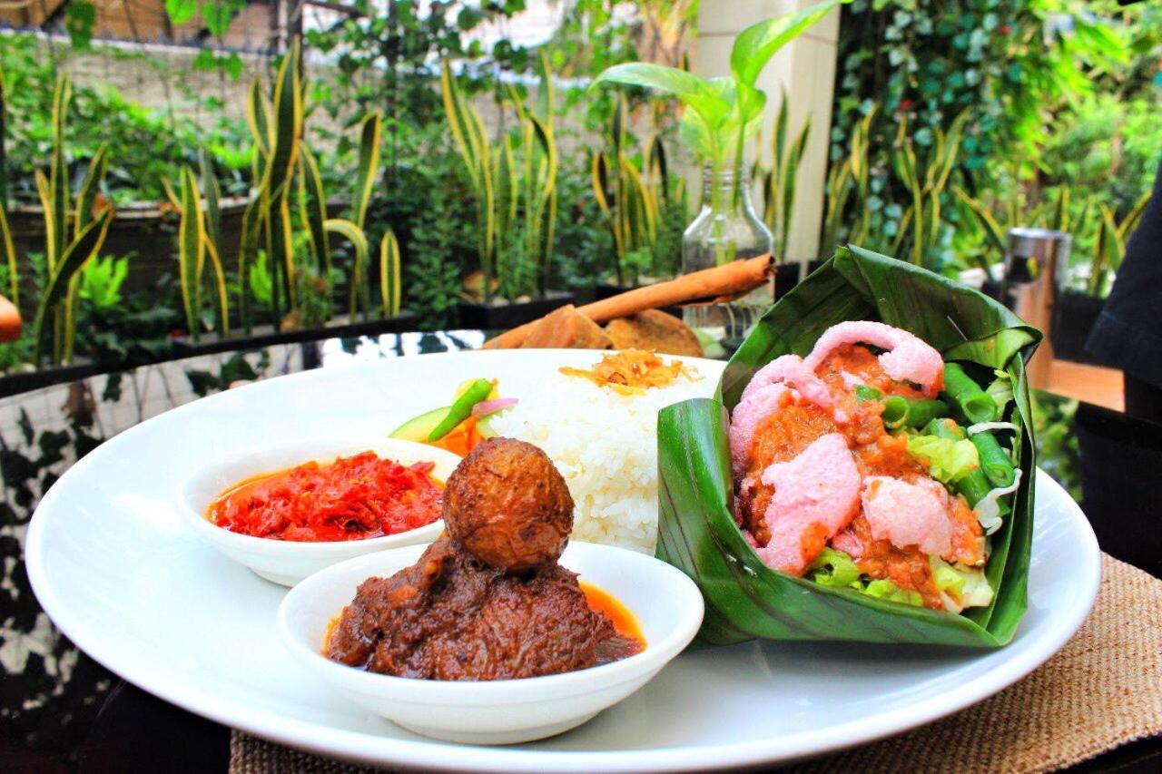Horison Balairung Yakarta Exterior foto