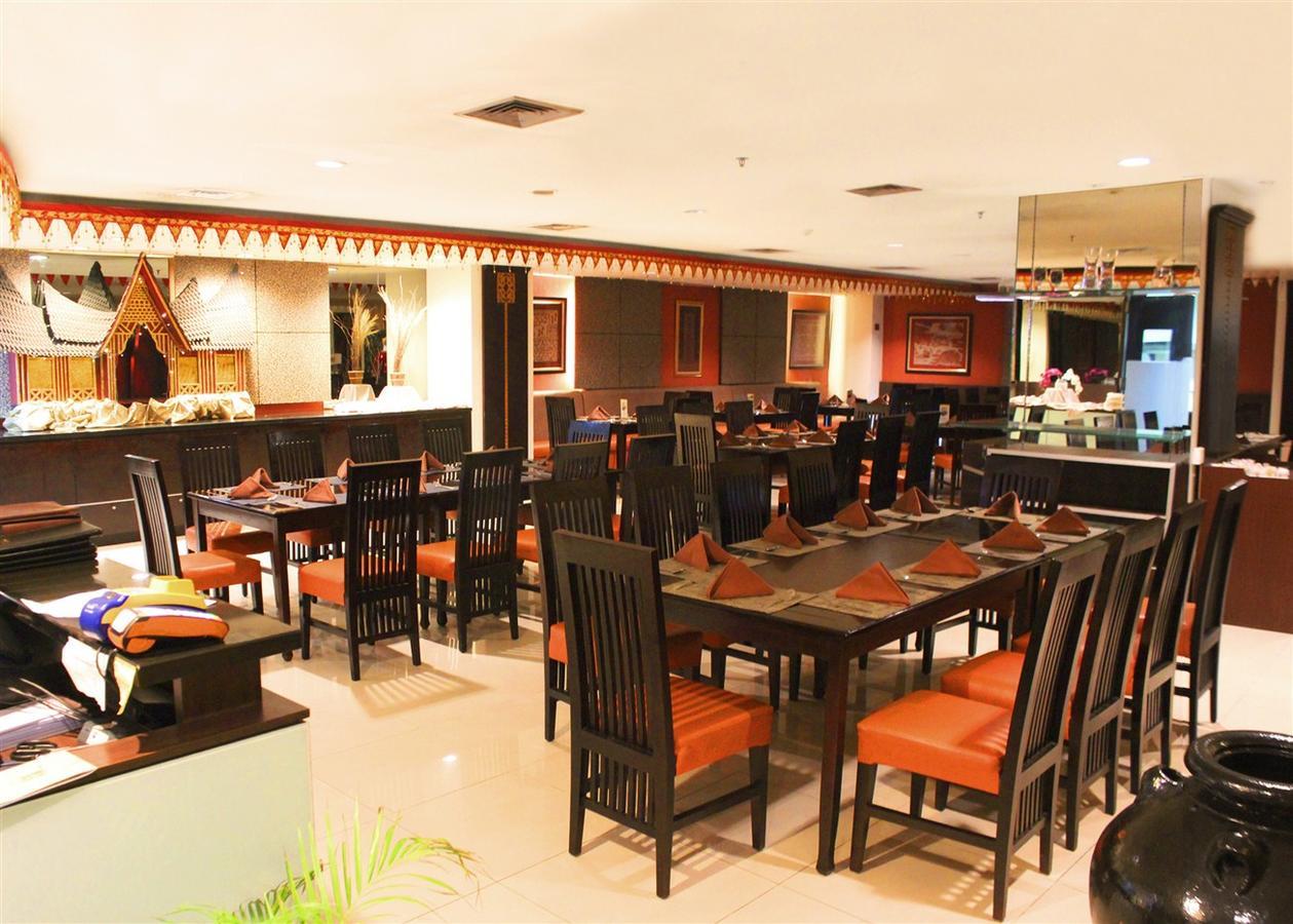 Horison Balairung Yakarta Exterior foto
